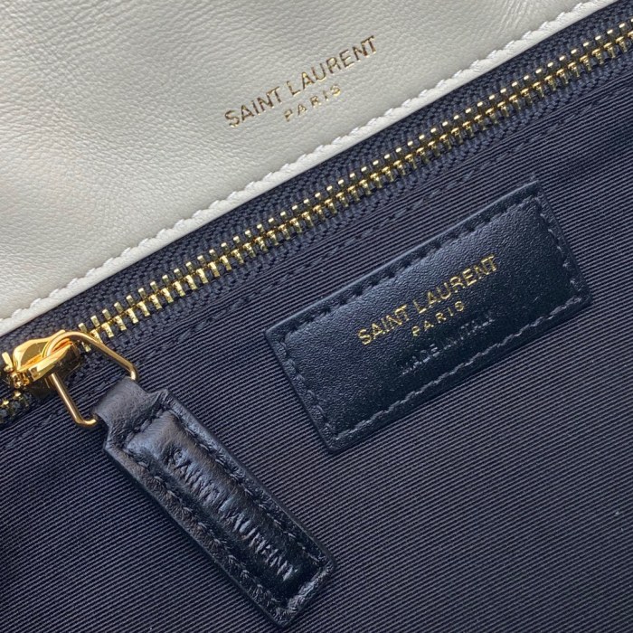 Handbags SAINT LAURENT 632014 size 26x13.5x4.5 cm