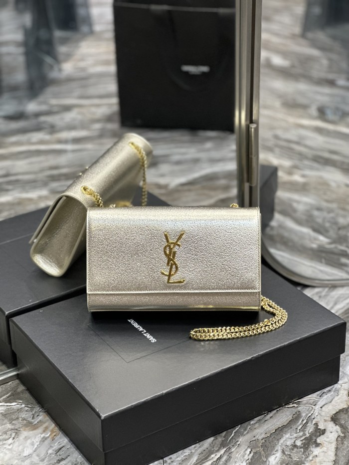 Handbags SAINT LAURENT 364021 size 24x14.5x5 cm