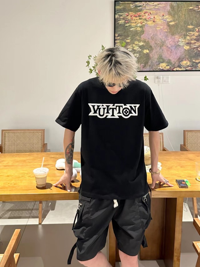 Clothes Louis Vuitton 506