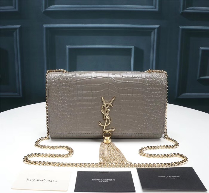 Handbags SAINT LAURENT 26700 size 24*5.5*14.5 cm