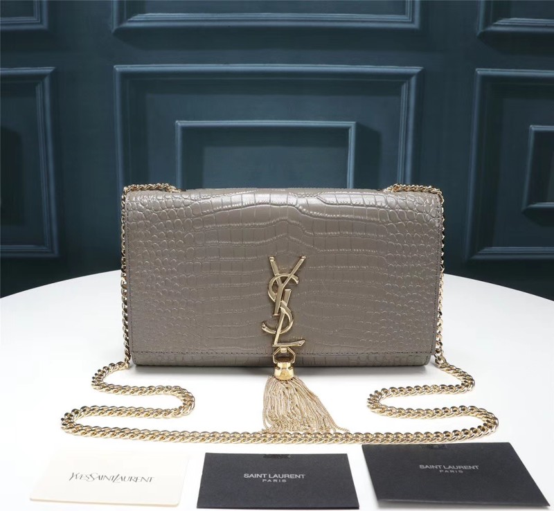 Handbags SAINT LAURENT 26700 size 24*5.5*14.5 cm