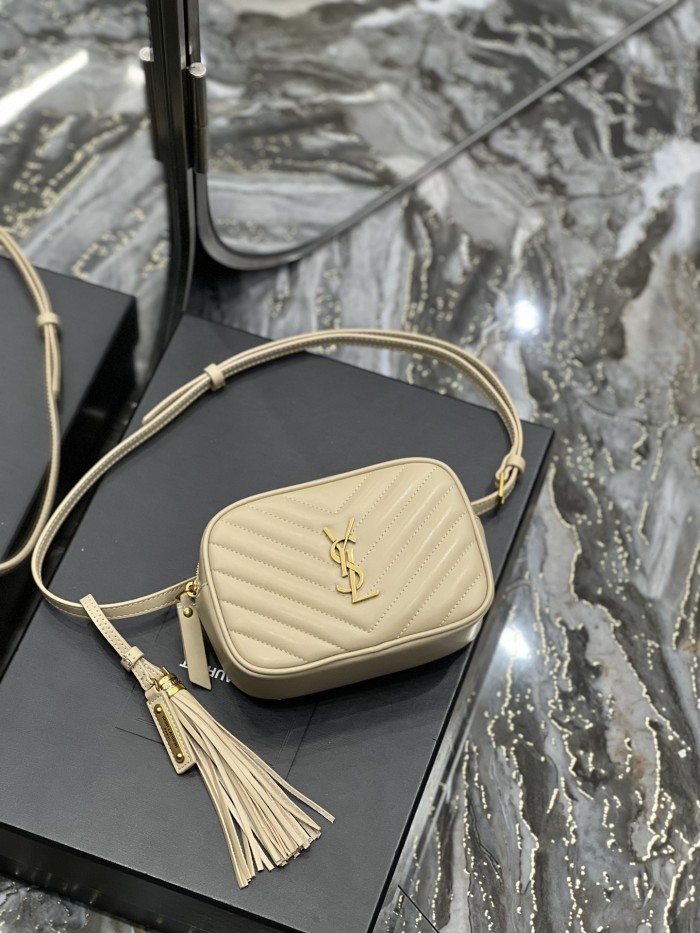 Handbags SAINT LAURENT 534817 size 15.5x10.5x5.5 cm