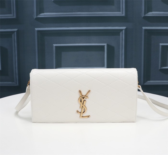 Handbags SAINT LAURENT 676628 size 26x4.5x13 cm
