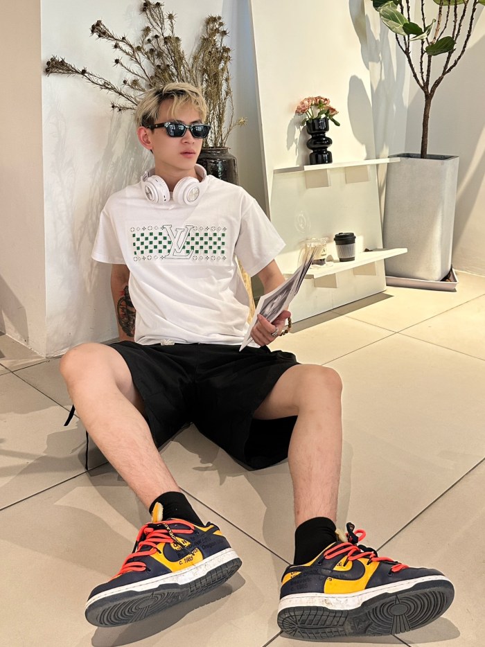 Clothes Louis Vuitton 467