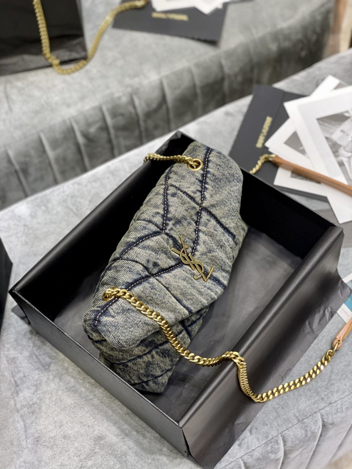 Handbags SAINT LAURENT 610436 size 23×15.8×5.8 cm