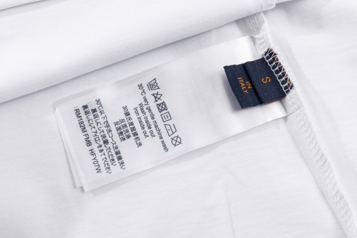 Clothes Louis Vuitton 469