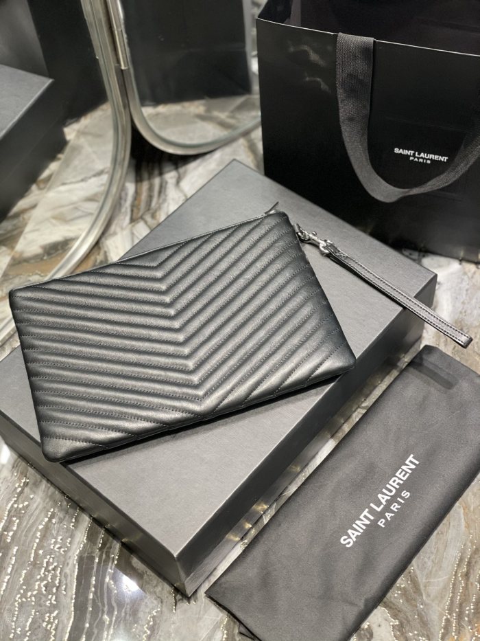 Handbags SAINT LAURENT 413444 size 30×21.5×2 cm