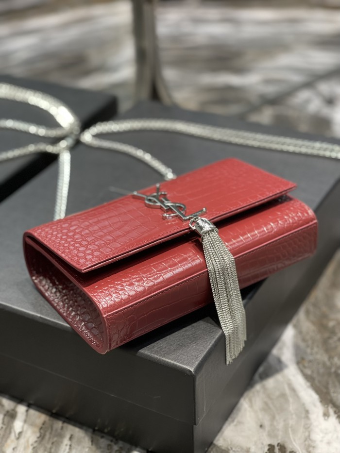 Handbags SAINT LAURENT 469390 size 20x13.5x5.5 cm