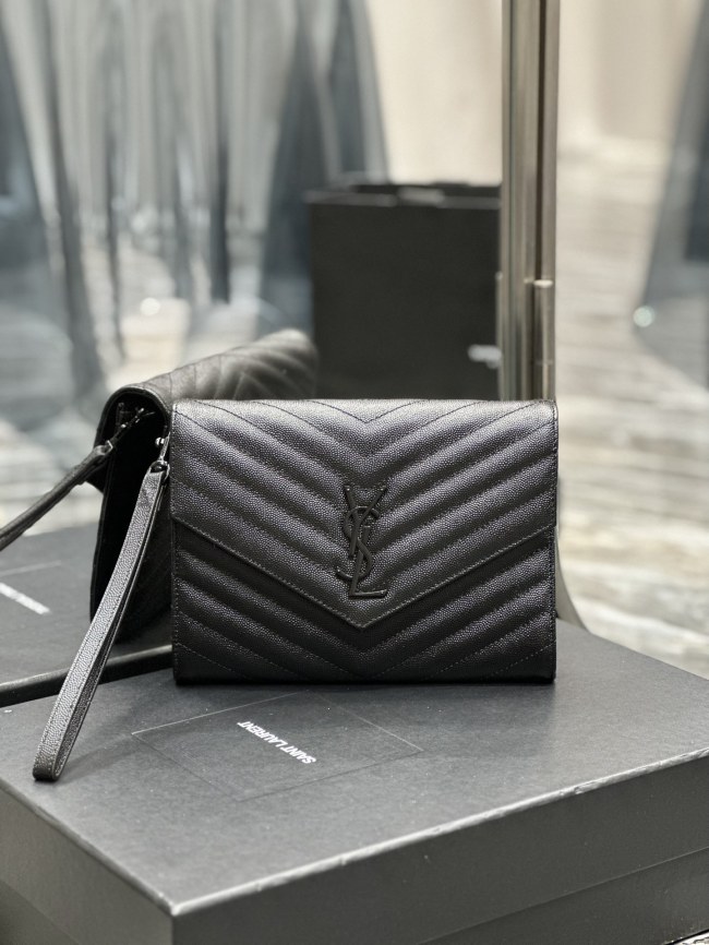 Handbags SAINT LAURENT 617662 size 21×6×3 cm