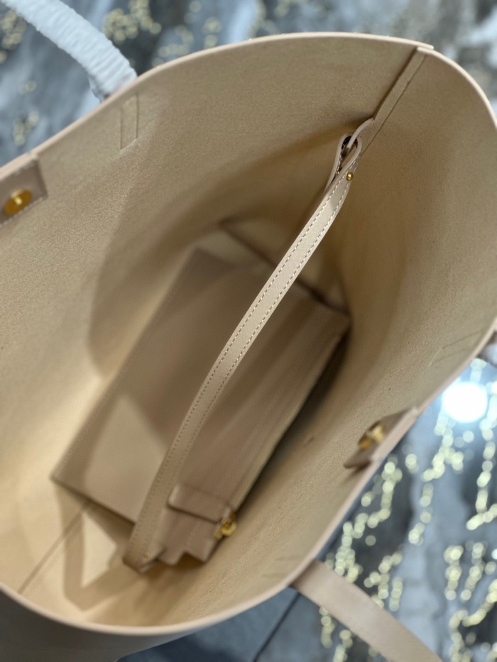 Handbags SAINT LAURENT 600306 size 32.5×35×10.5 cm