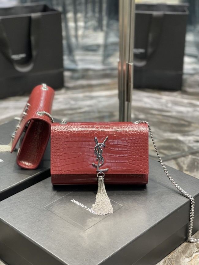Handbags SAINT LAURENT 469390 size 20x13.5x5.5 cm