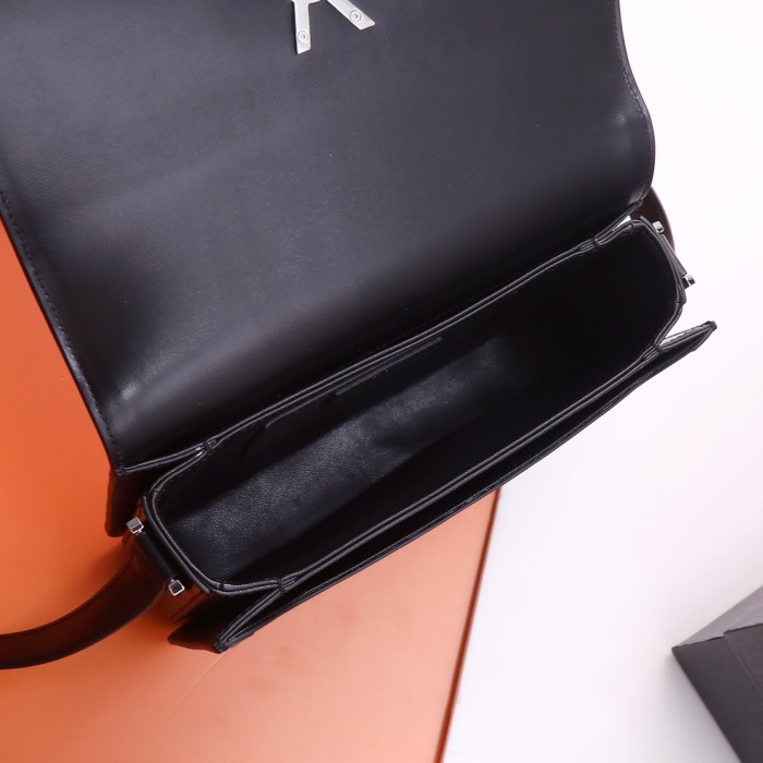 Handbags SAINT LAURENT 634305 size 23x16x6 cm