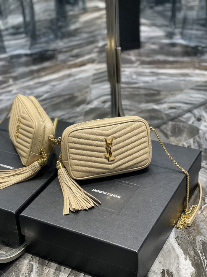 Handbags SAINT LAURENT 585040 size 18×10×5 cm