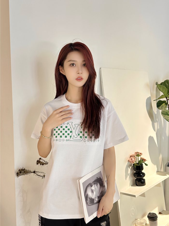 Clothes Louis Vuitton 467