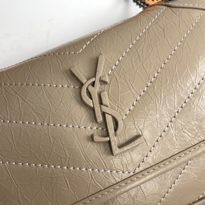 Handbags SAINT LAURENT 533037 size 22-16-7 cm