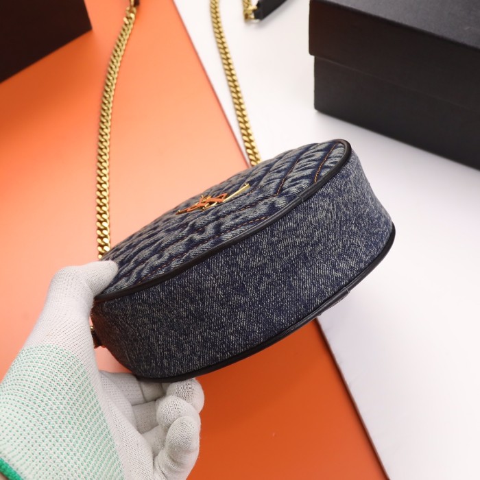 Handbags SAINT LAURENT 610436 size 17×17×5.5 cm