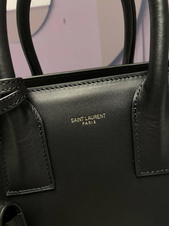 Handbags SAINT LAURENT 377183 size 26x21x13 cm