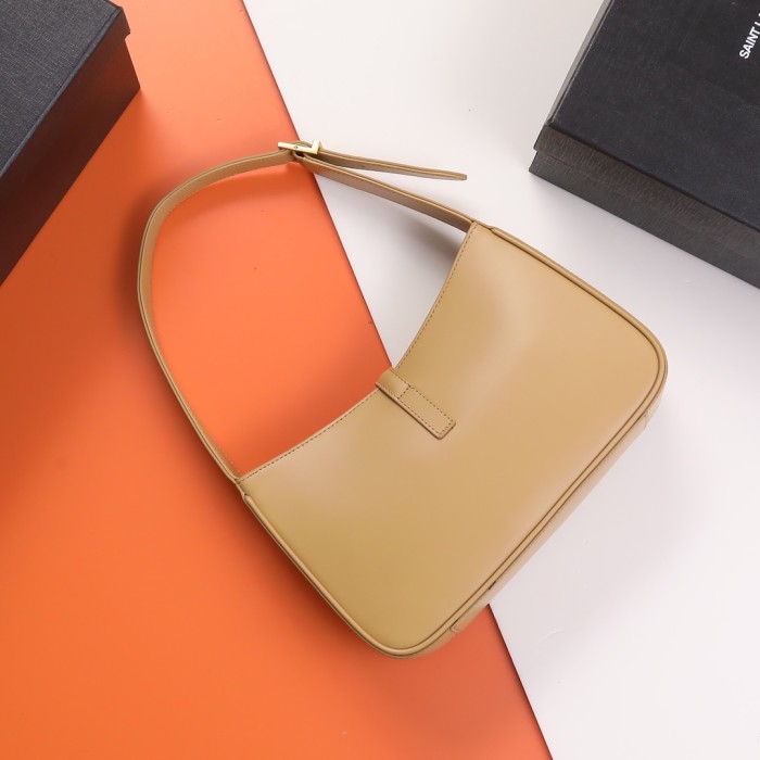 Handbags SAINT LAURENT 657228 size 25X14X6 cm