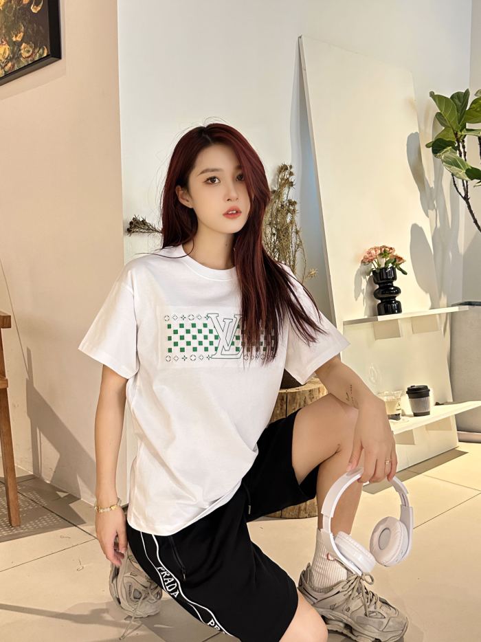 Clothes Louis Vuitton 467