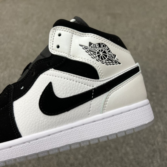 Jordan 1 Mid Diamond Shorts