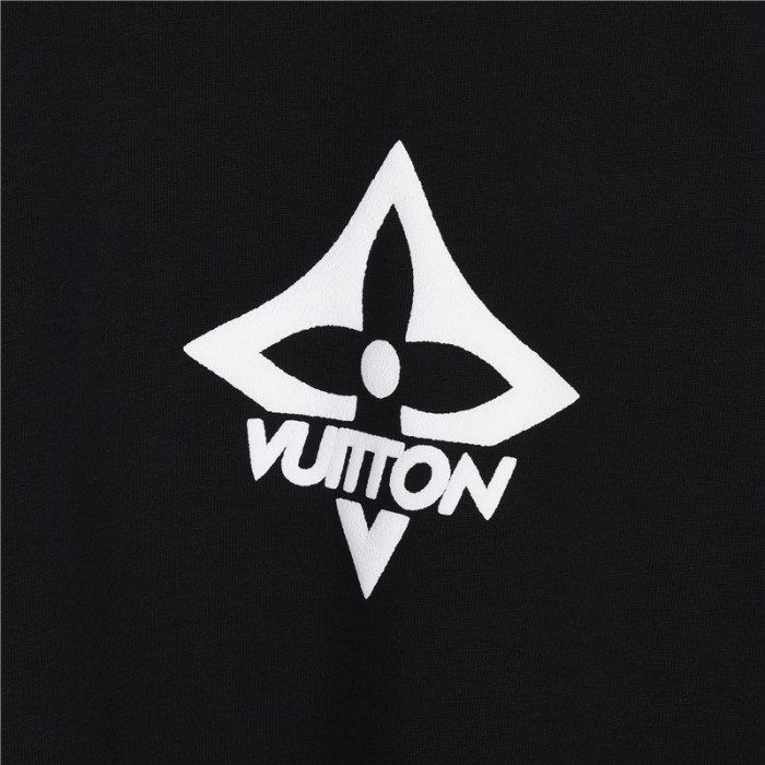 Clothes Louis Vuitton 448