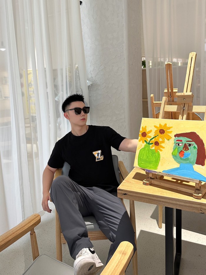 Clothes Louis Vuitton 548