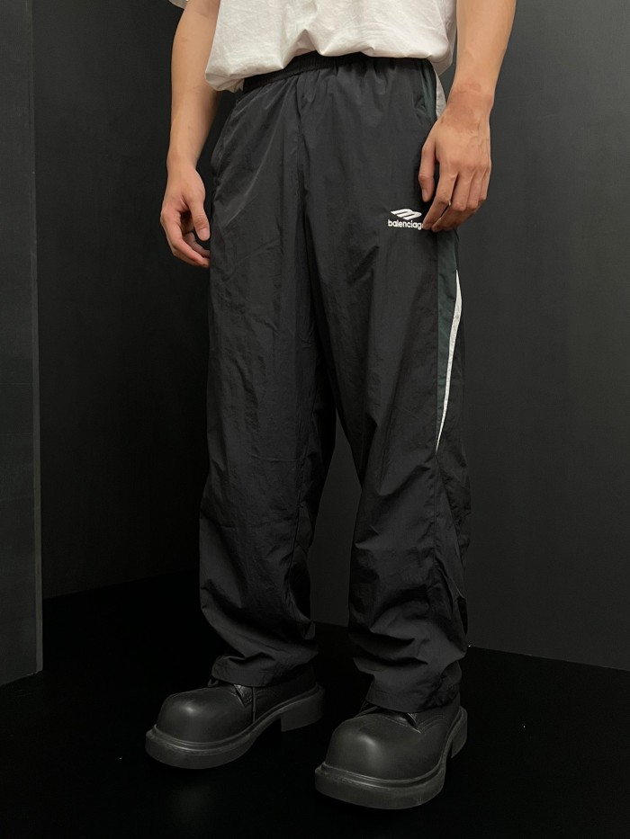 Clothes Balenciaga 371