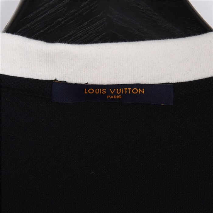 Clothes Louis Vuitton 556