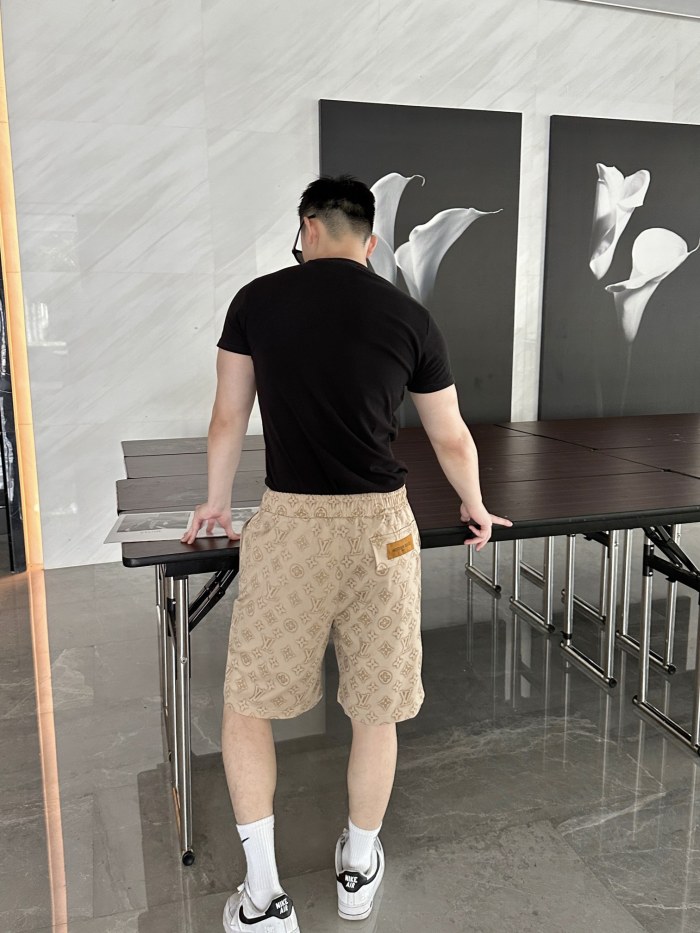 Clothes Louis Vuitton 555