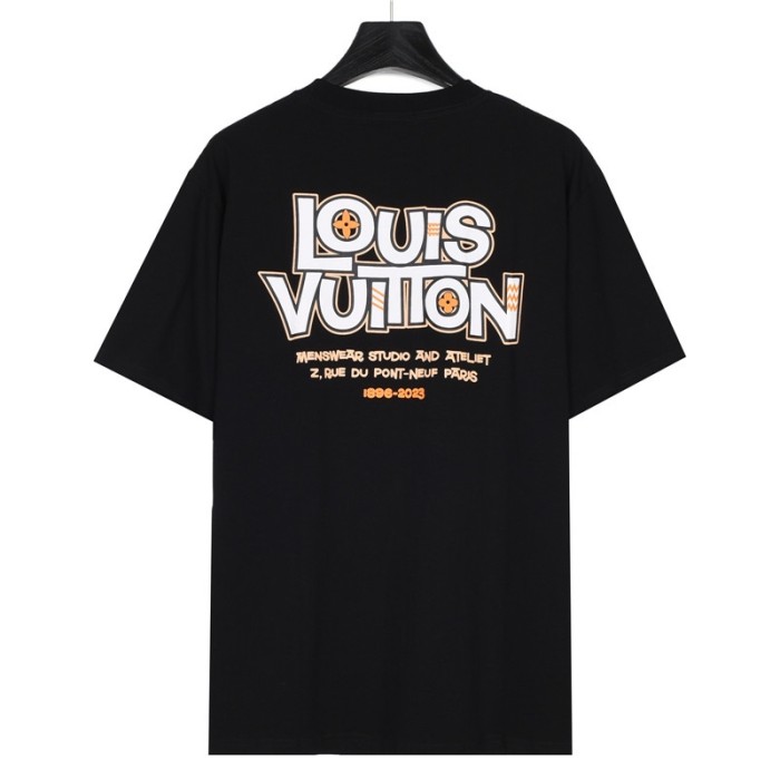 Clothes Louis Vuitton 548