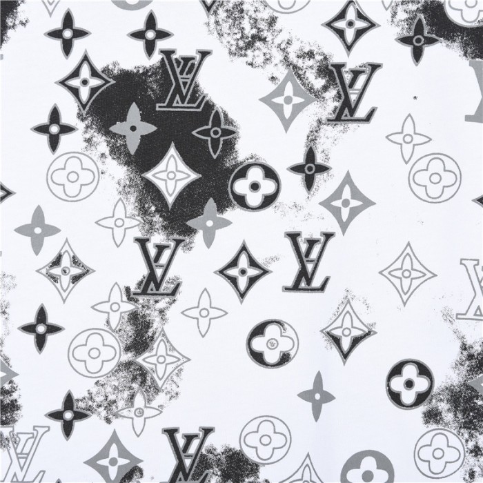 Clothes Louis Vuitton 537