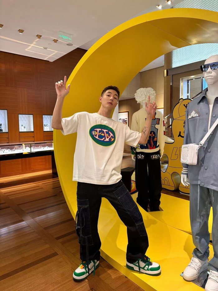 Clothes Louis Vuitton 543