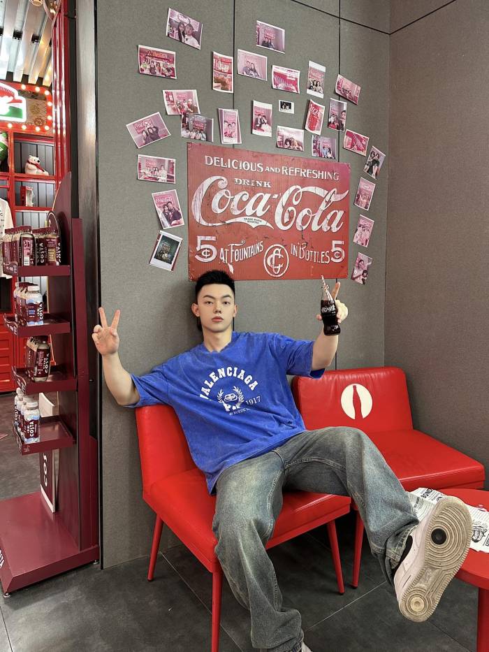 Clothes Balenciaga 270