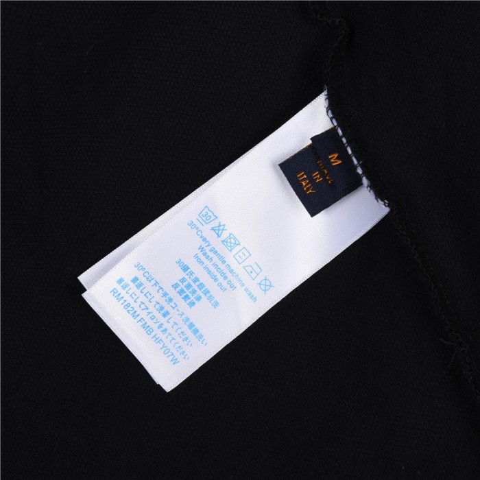 Clothes Louis Vuitton 556