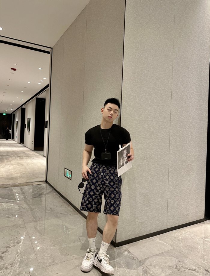 Clothes Louis Vuitton 554