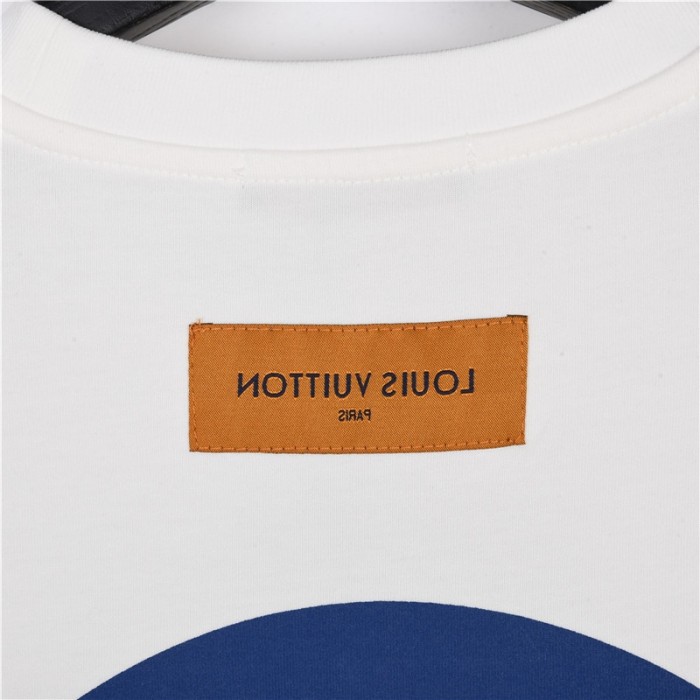 Clothes Louis Vuitton 562