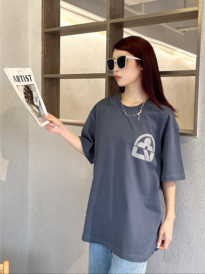 Clothes Louis Vuitton 563