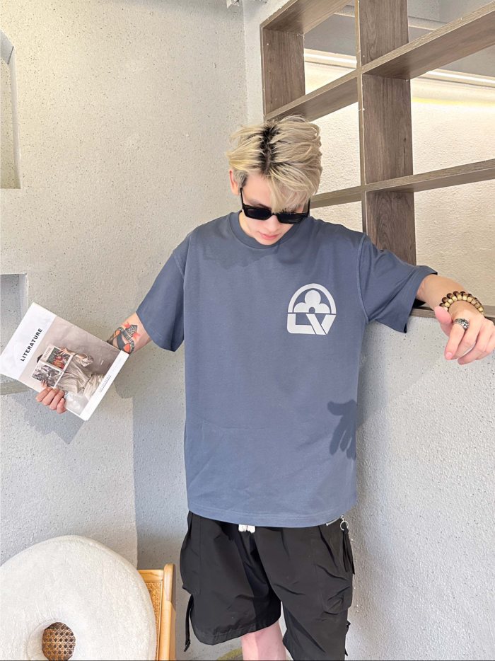 Clothes Louis Vuitton 563