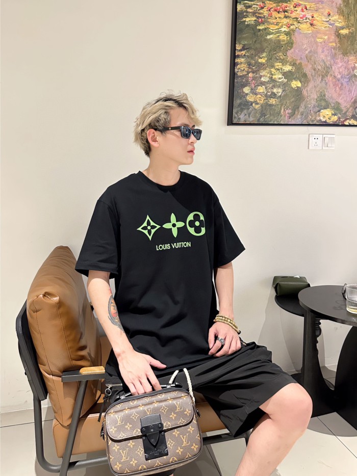 Clothes Louis Vuitton 559