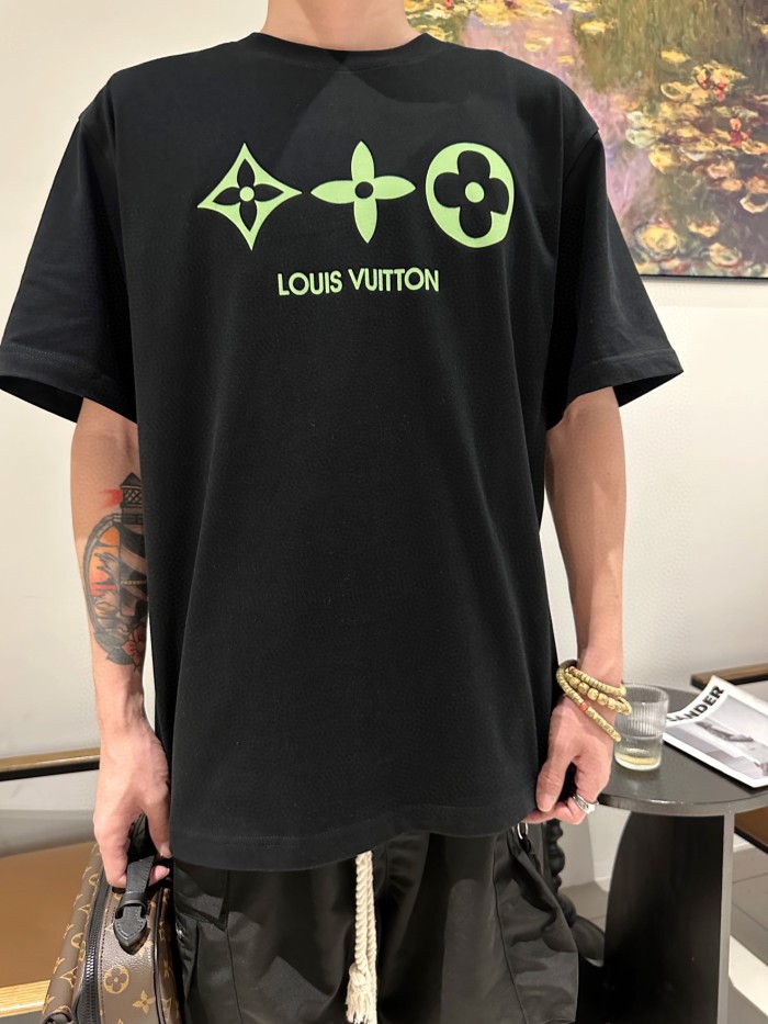 Clothes Louis Vuitton 559