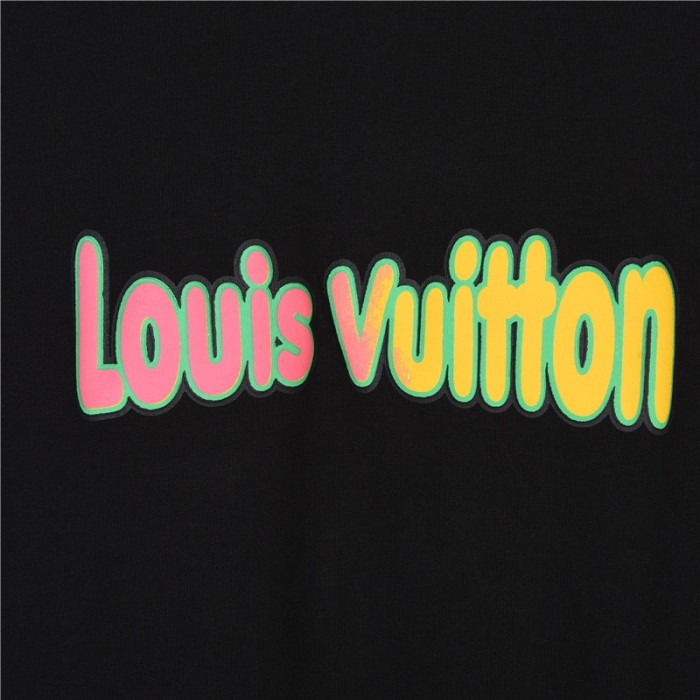 Clothes Louis Vuitton 557