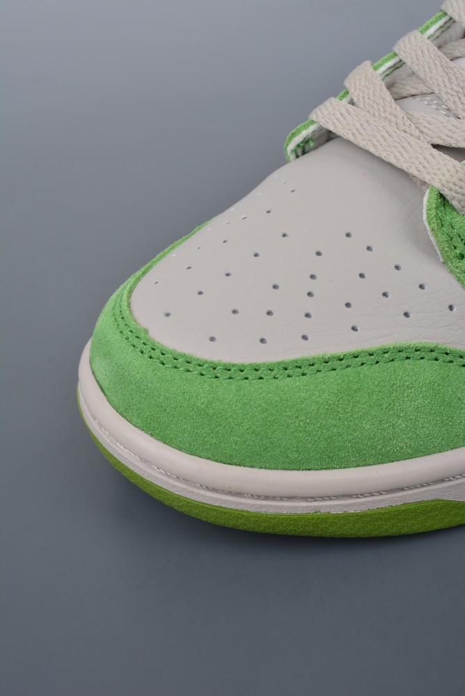 Nike Dunk Low AS Safari Swoosh Chlorophyll