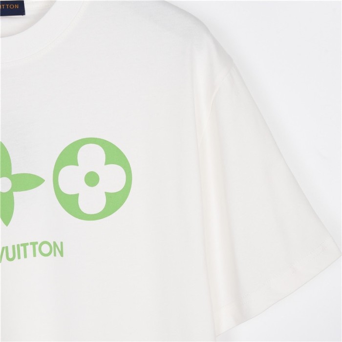 Clothes Louis Vuitton 560