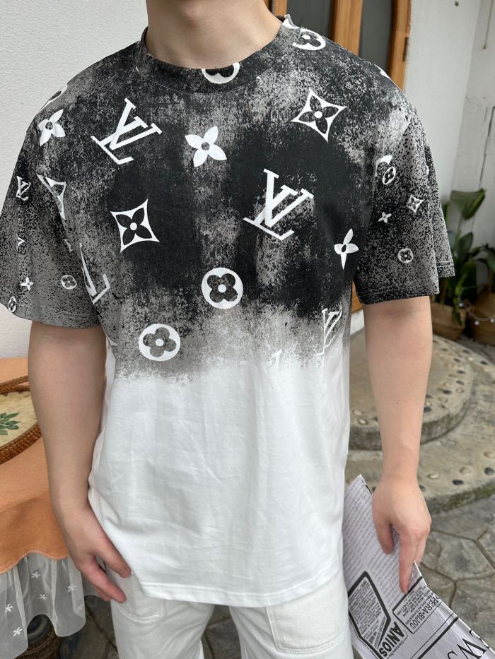 Clothes Louis Vuitton 575