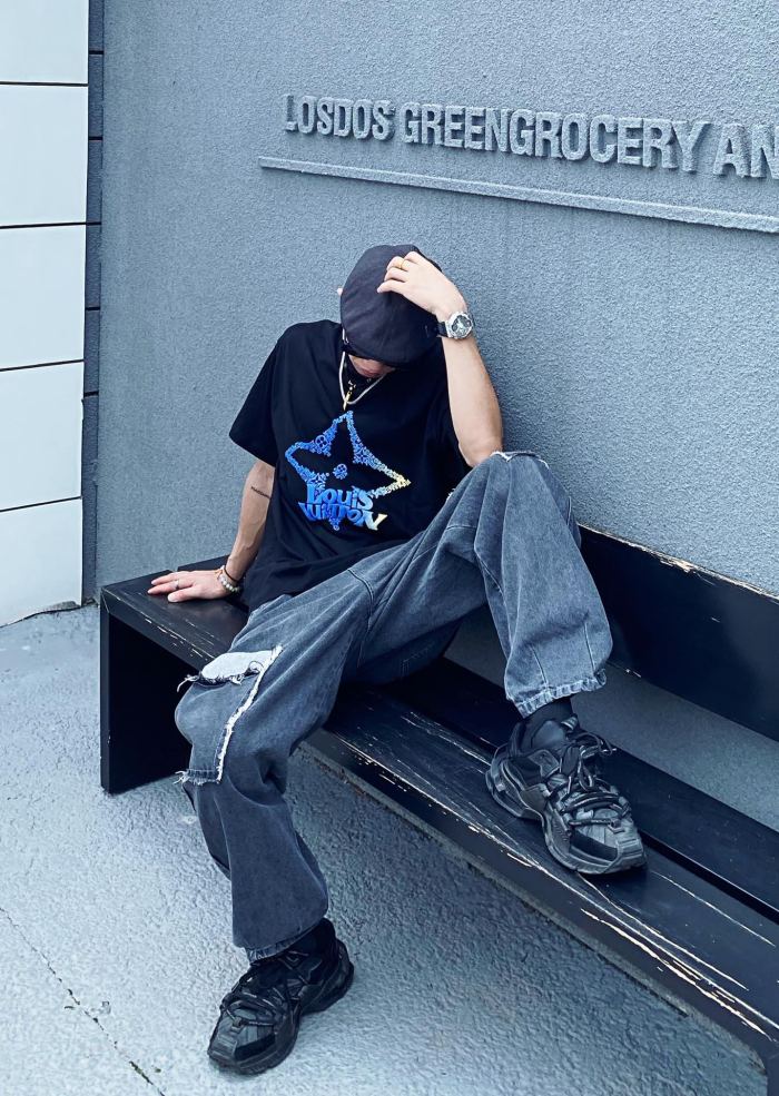 Clothes Louis Vuitton 592