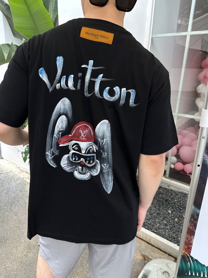 Clothes Louis Vuitton 568