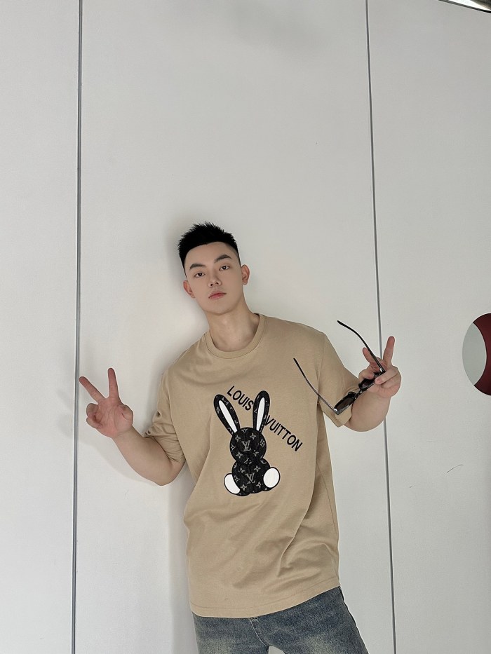 Clothes Louis Vuitton 159