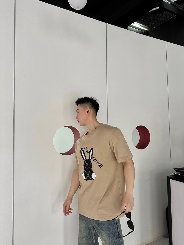 Clothes Louis Vuitton 159