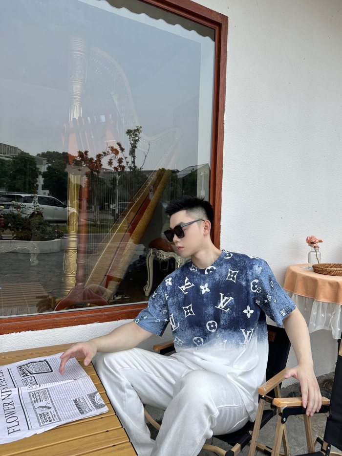 Clothes Louis Vuitton 576