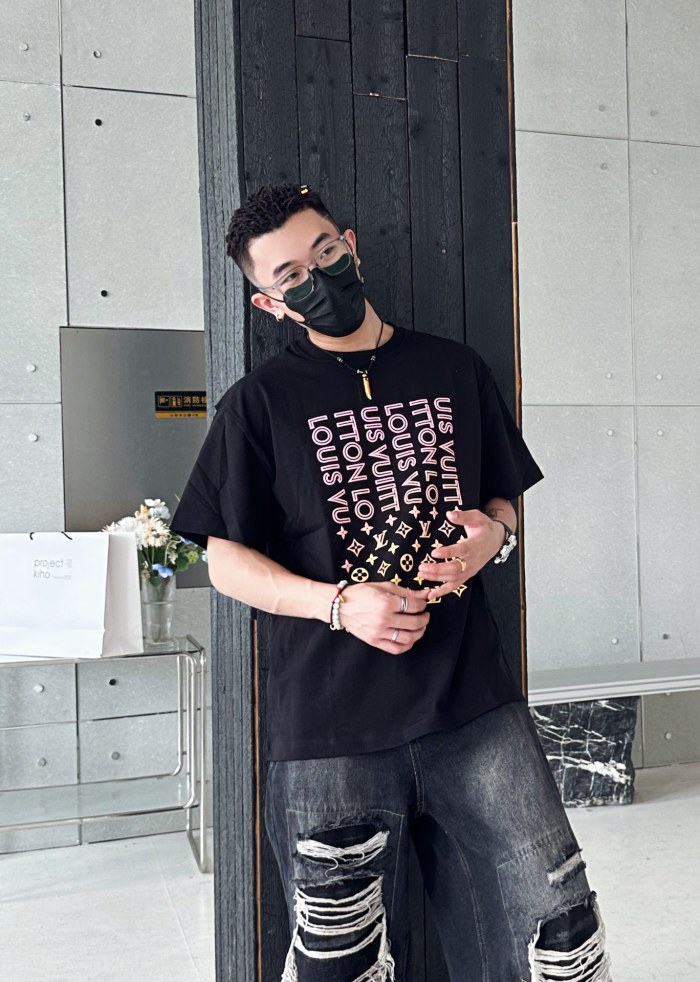 Clothes Louis Vuitton 594